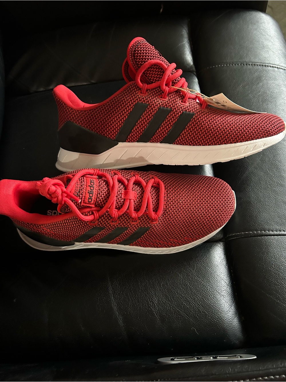 adidas NWT Questar Flow NXT Red and Black Lightweight Mesh Sneakers